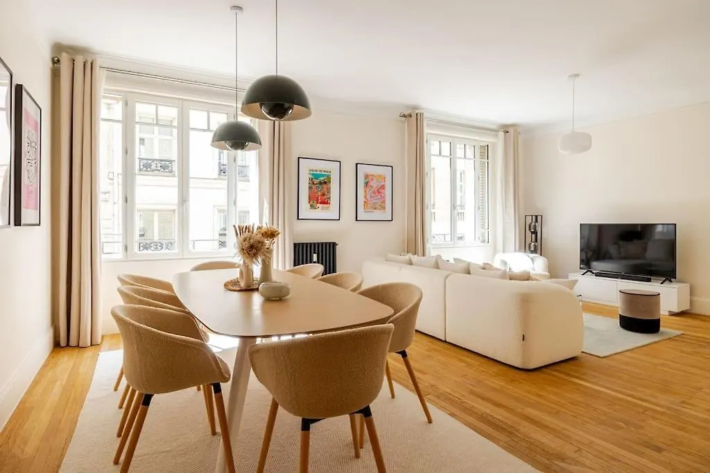 Exceptionnel Pres Du Louvre & Opera Apartment Paris France